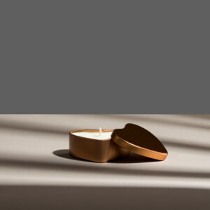 Lumânare parfumată cu aromă de iarnă în Inimioară de călătorie cupru