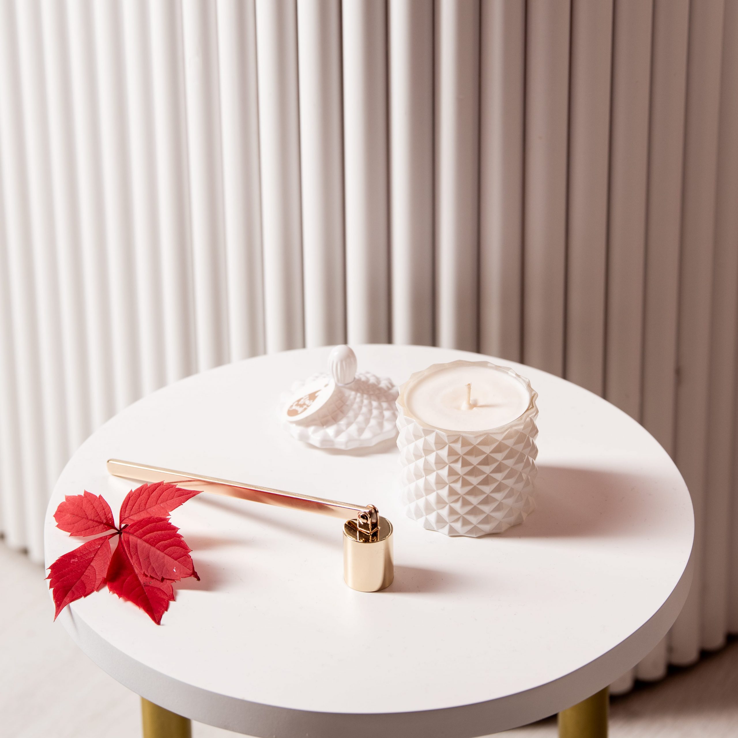 Lumânare parfumată în baby Boem alb lucios - imagine 5