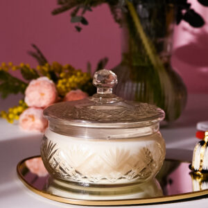 Lumânare parfumată cu Mătase Neagră în bombonieră Cristal din sticlă