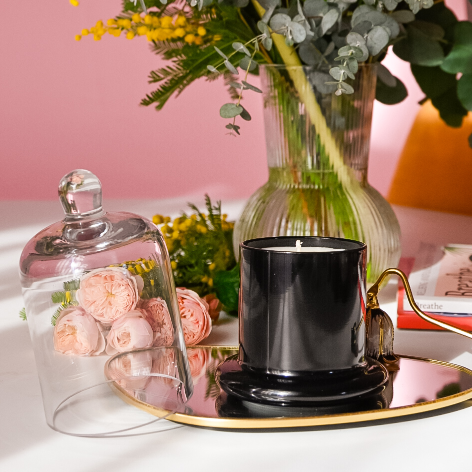 Lumânare parfumată în vas Cloche Mic Negru - imagine 5