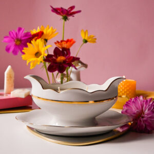 Lumânare parfumată cu Pere galbene și vanilie în sosieră ceramică