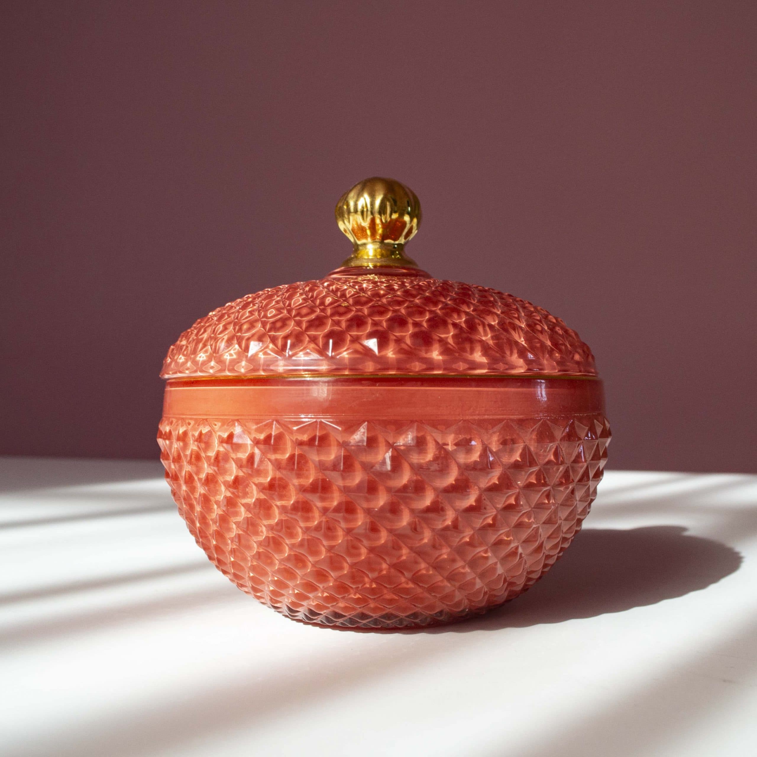 Lumânare parfumată cu Portocale și cuișoare în Bombonieră Elegance portocaliu royal