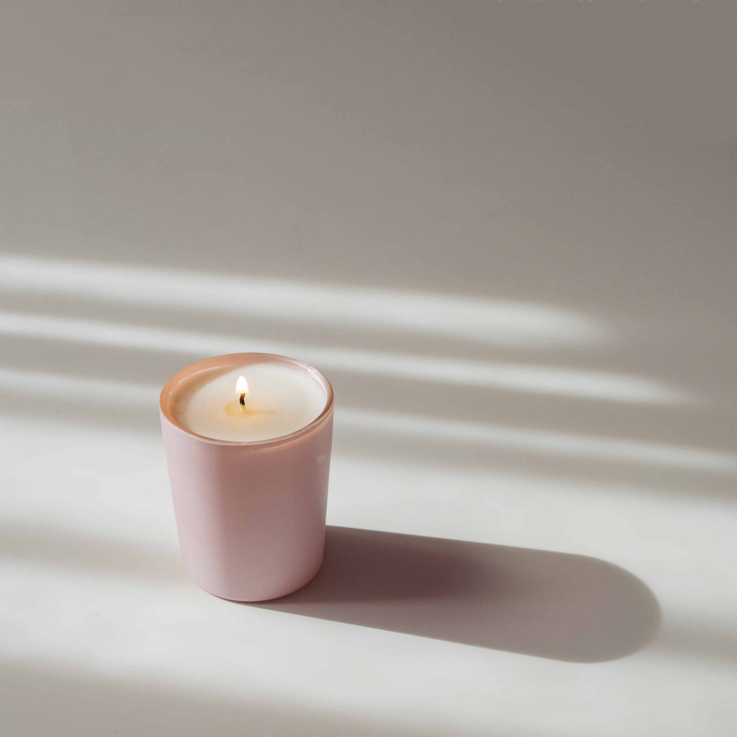 Lumânare parfumată în Minipahar roz