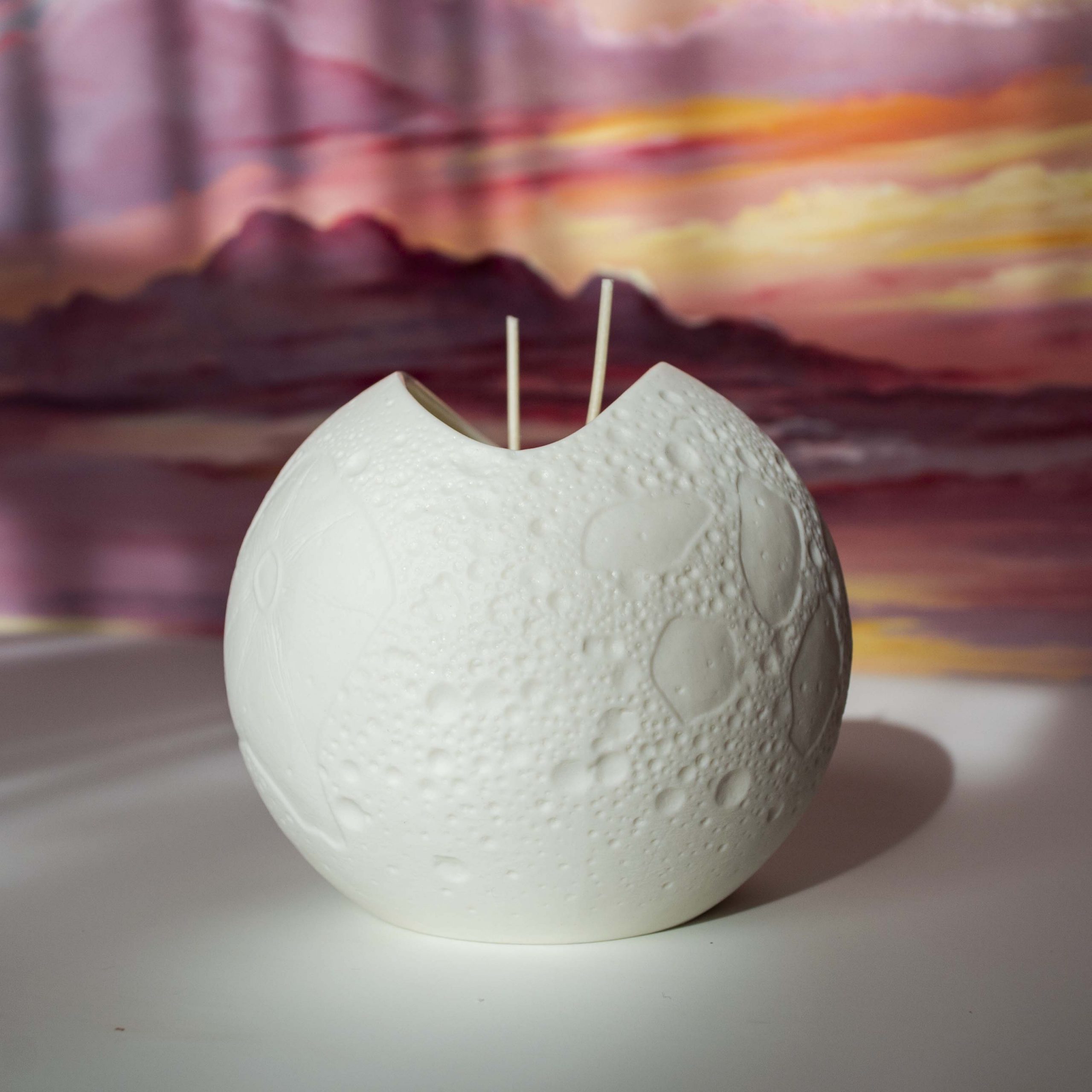 Lumânare parfumată în Lună plină din porțelan translucent mare