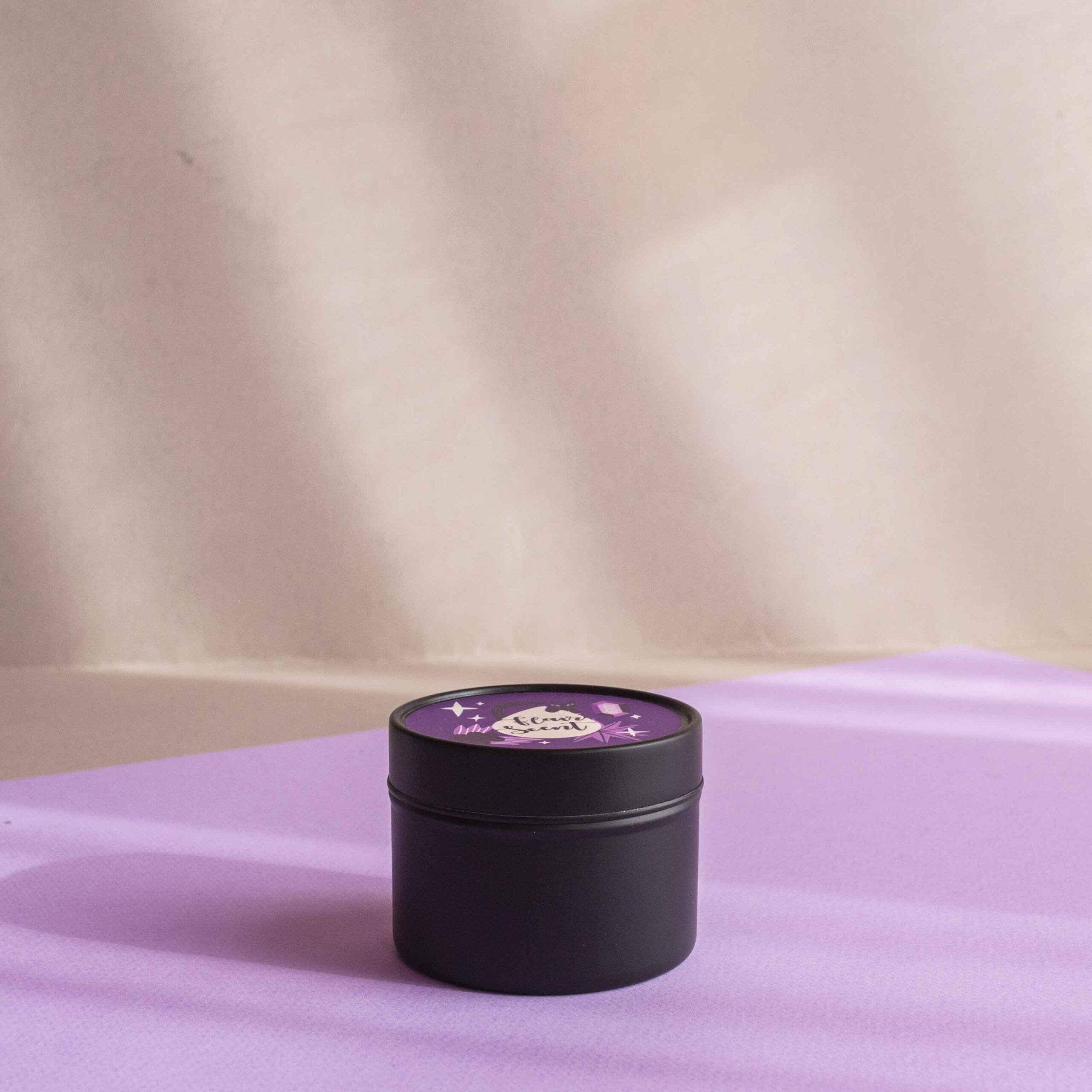 Lumânare parfumată din Colecția cutie de călătorie rezistentă neagră 100g - imagine 9