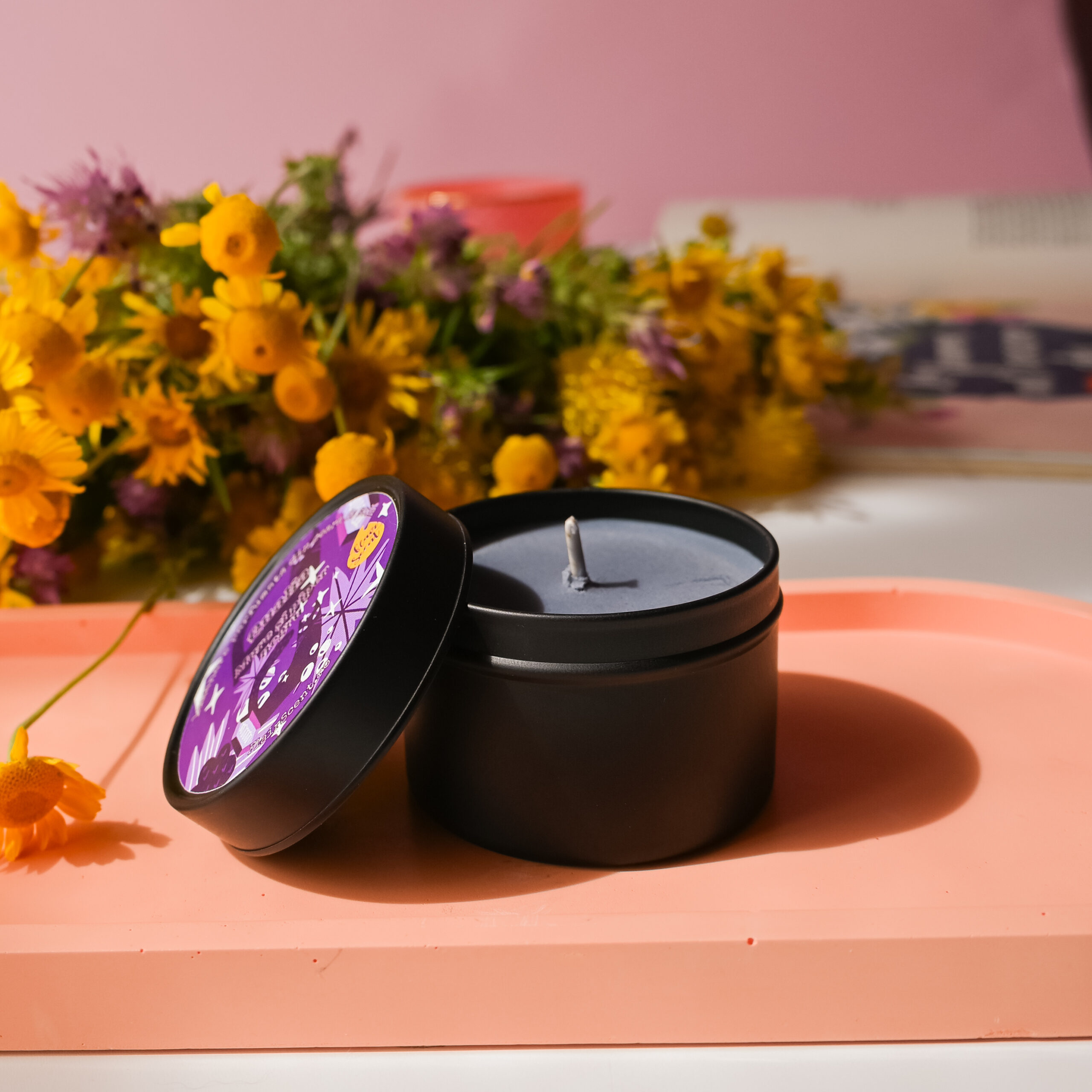 Lumânare parfumată din Colecția cutie de călătorie rezistentă neagră 100g - imagine 3