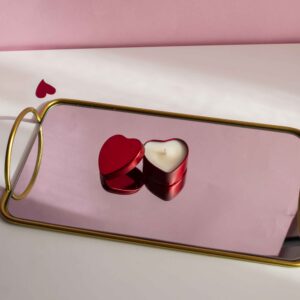 Lumânare parfumată în inimioară de călătorie roșie