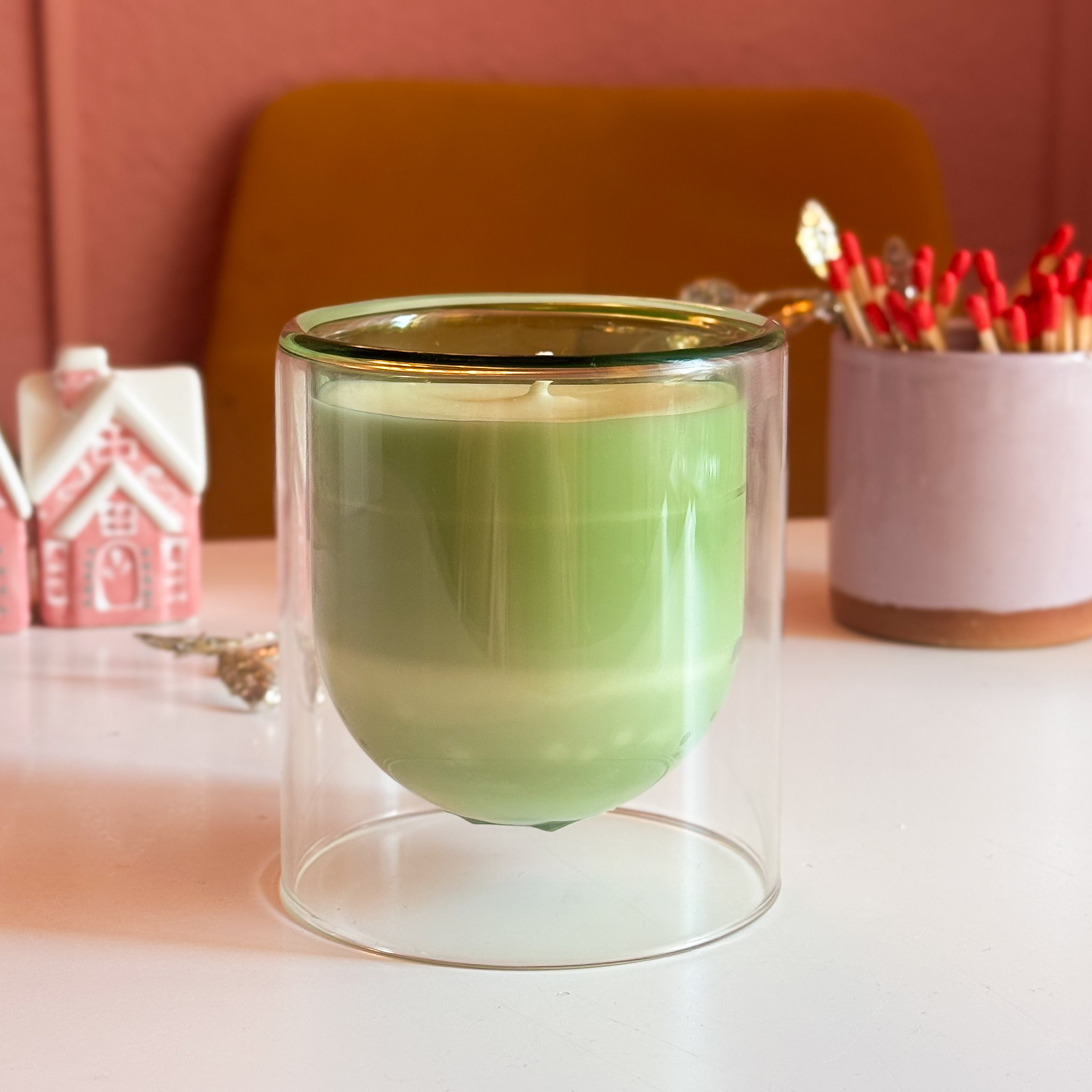 Lumânare parfumată în vas scandinav elegant - imagine 3