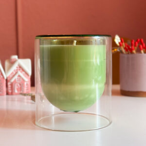 Lumânare parfumată în vas scandinav elegant