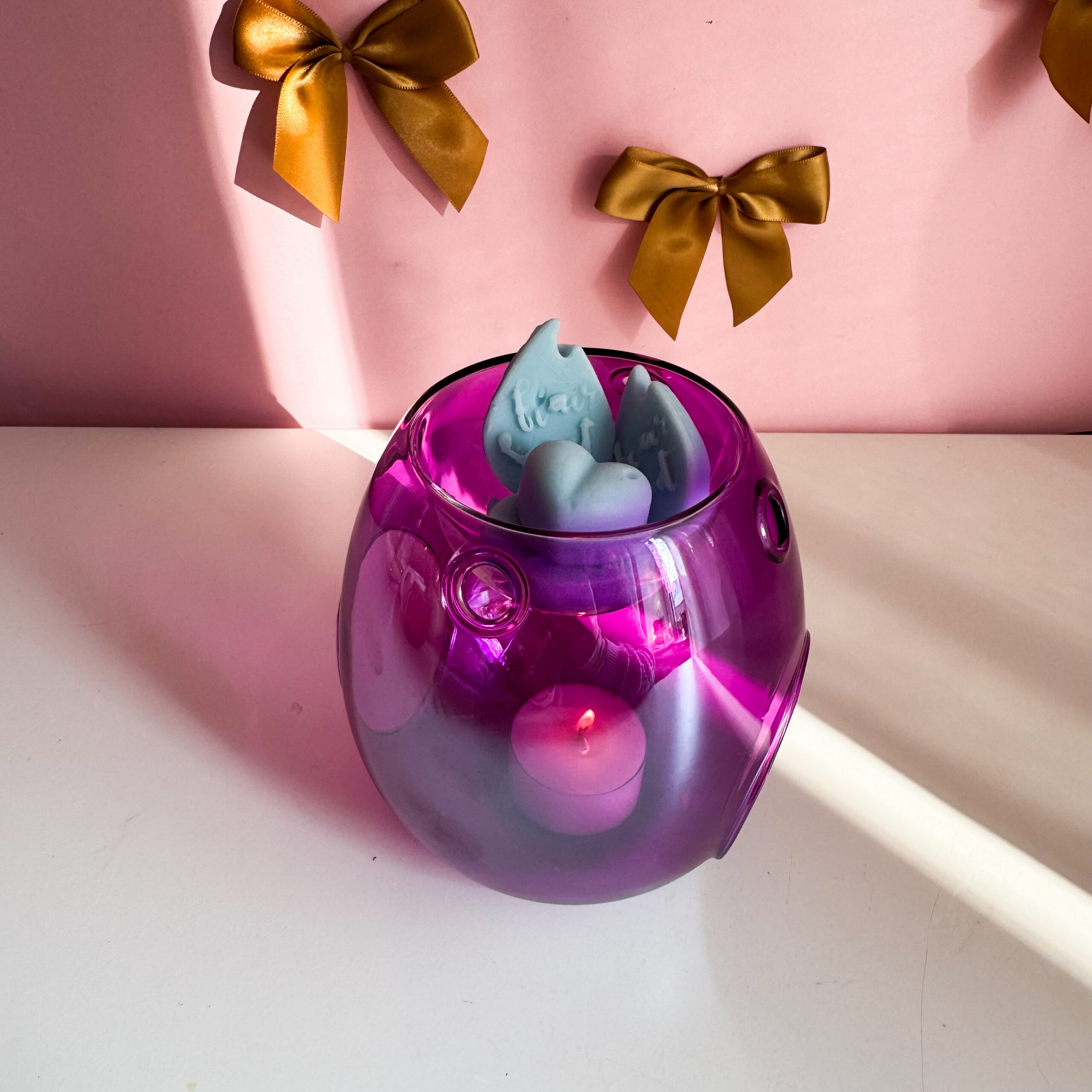 Lampă din sticlă mov pentru aromaterapie - imagine 3