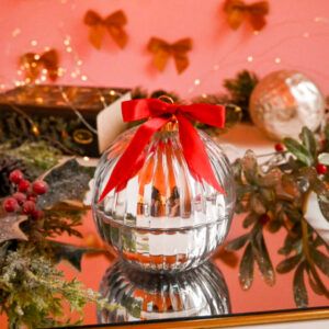 Lumânare parfumată "Marele Glob Argintiu" cu arome de colecție