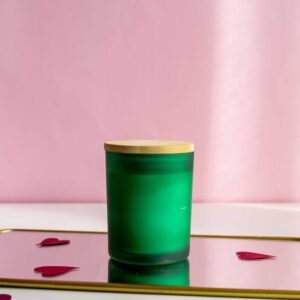 Lumânare parfumată în pahar Fondant verde mat