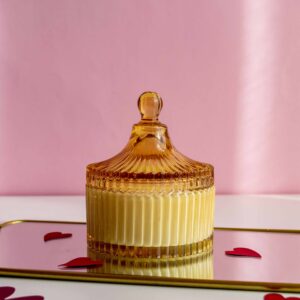 Lumânare parfumată în vas bombonieră Carusel ambră