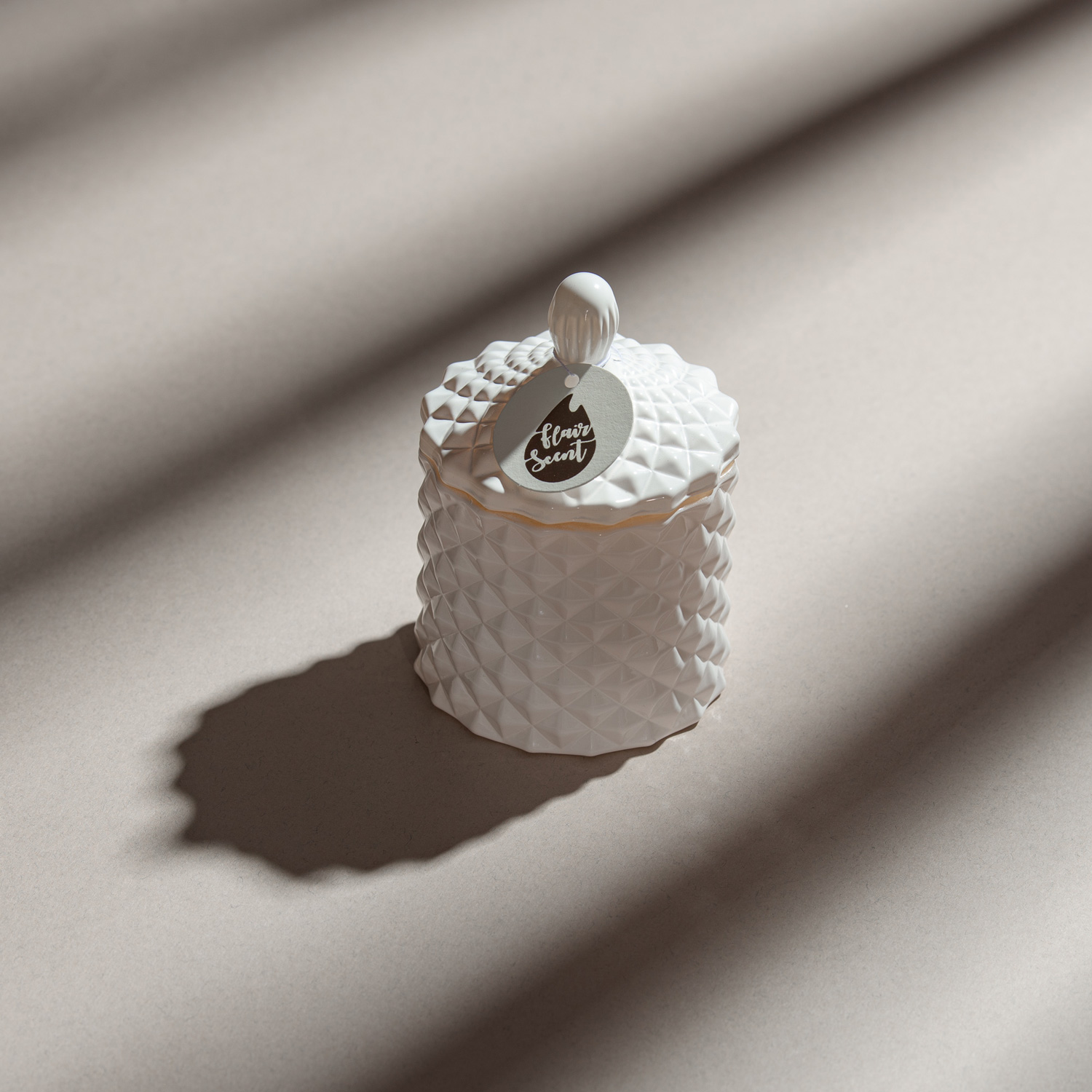 Lumânare parfumată în baby Boem alb lucios - imagine 3