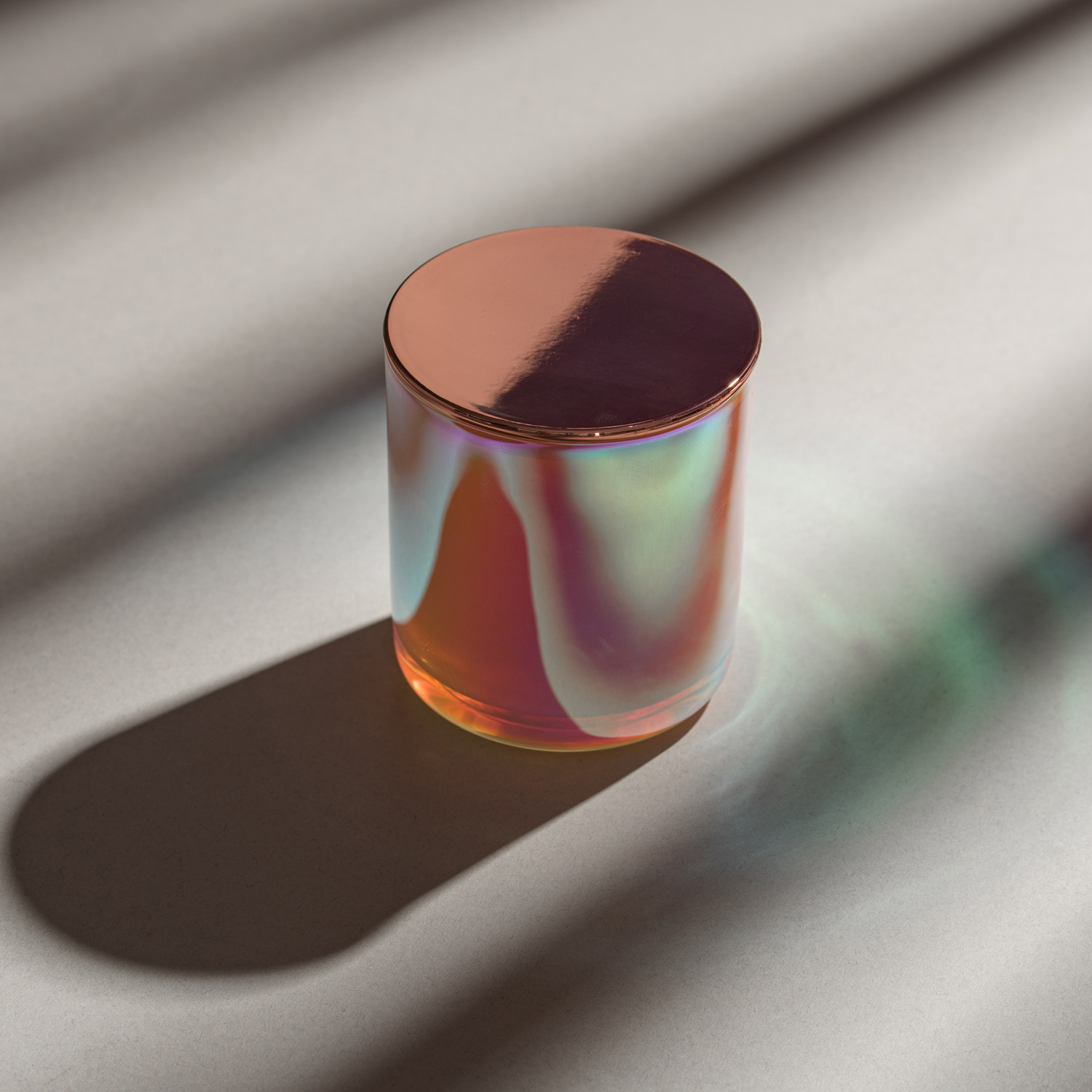 Lumânare parfumată cu Bujori Catifelați în pahar Vogue magic - imagine 2