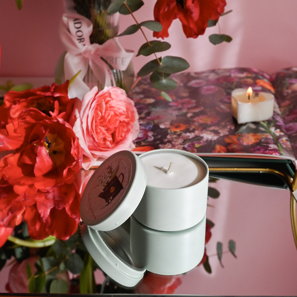 Lumânare parfumată din Colecția cutie de călătorie rezistentă verde pastel 100g