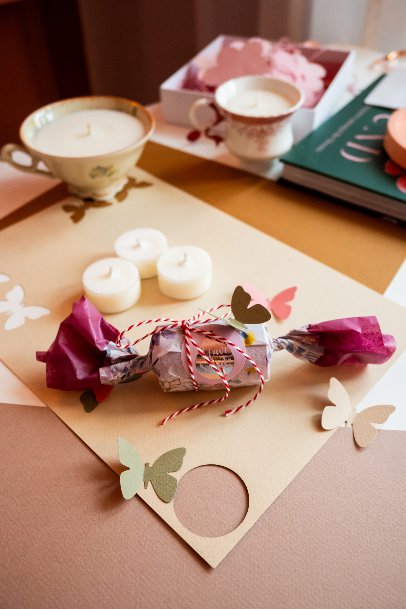 Set 3 Mini Lumânări Parfumate, Mărțișor de Primăvară, Ambalate Cadou Elegant - imagine 7