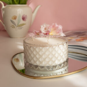 Lumânare fără parfum din ceară de soia în bombonieră