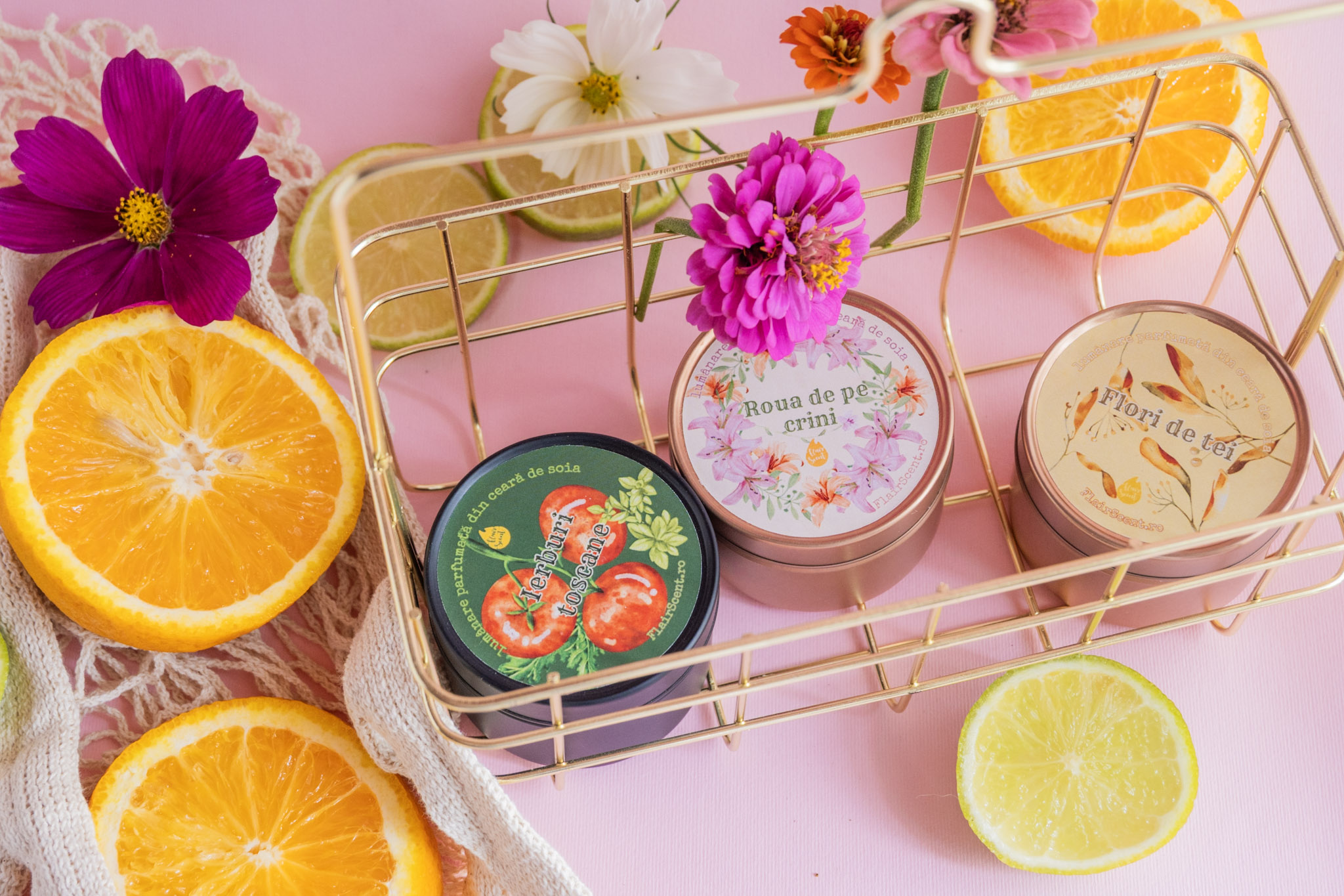 lumânări parfumate lumânări parfumate din soia lumânări parfumate premium lumânări parfumate handmade cadou femeie cadou pentru ea cadou de casă nouă cadou pentru iubitoare de lumânări lumânări parfumate de lux parfum pentru casă parfum de cameră parfum de casă parfum ambiental aromaterapie acasă (mai puțin relevant dacă nu folosești uleiuri esențiale) lumânări decorative cadou elegant