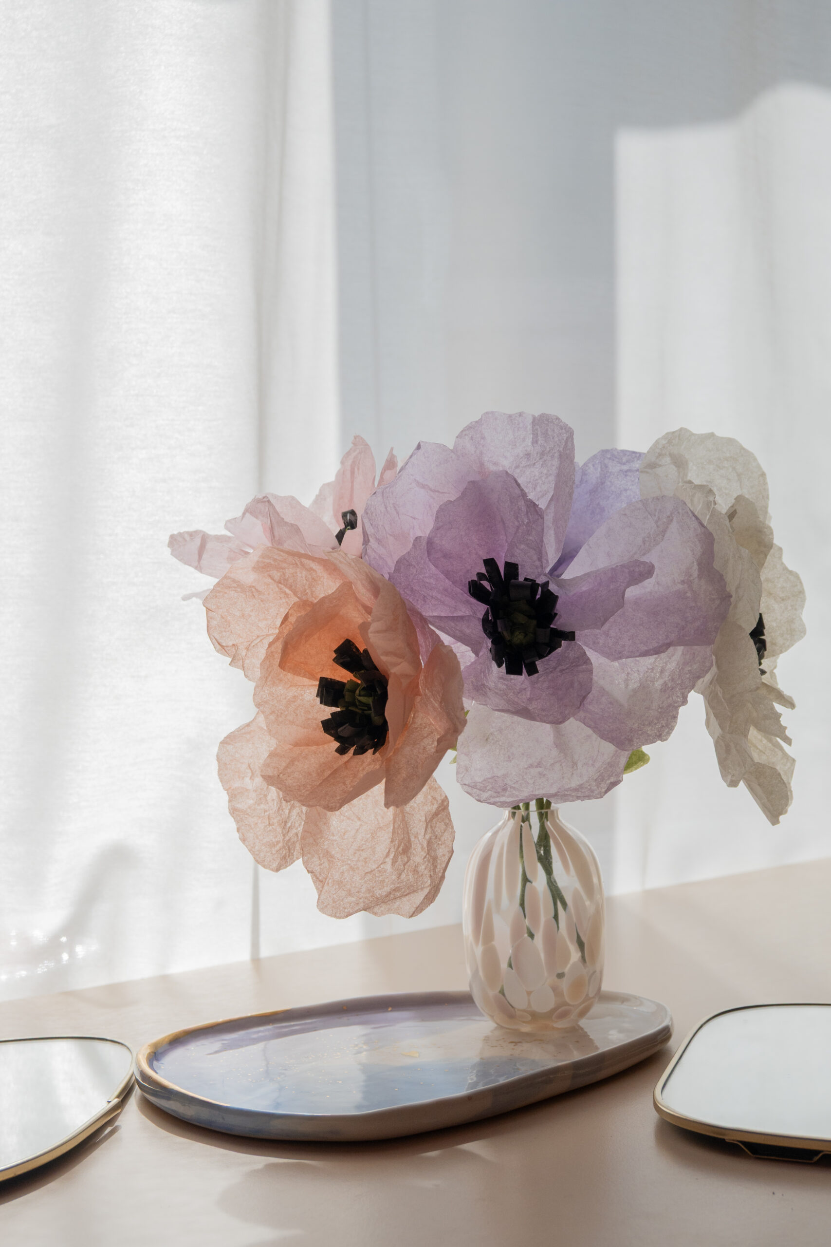 Atelier de flori din hârtie - maci pastelați