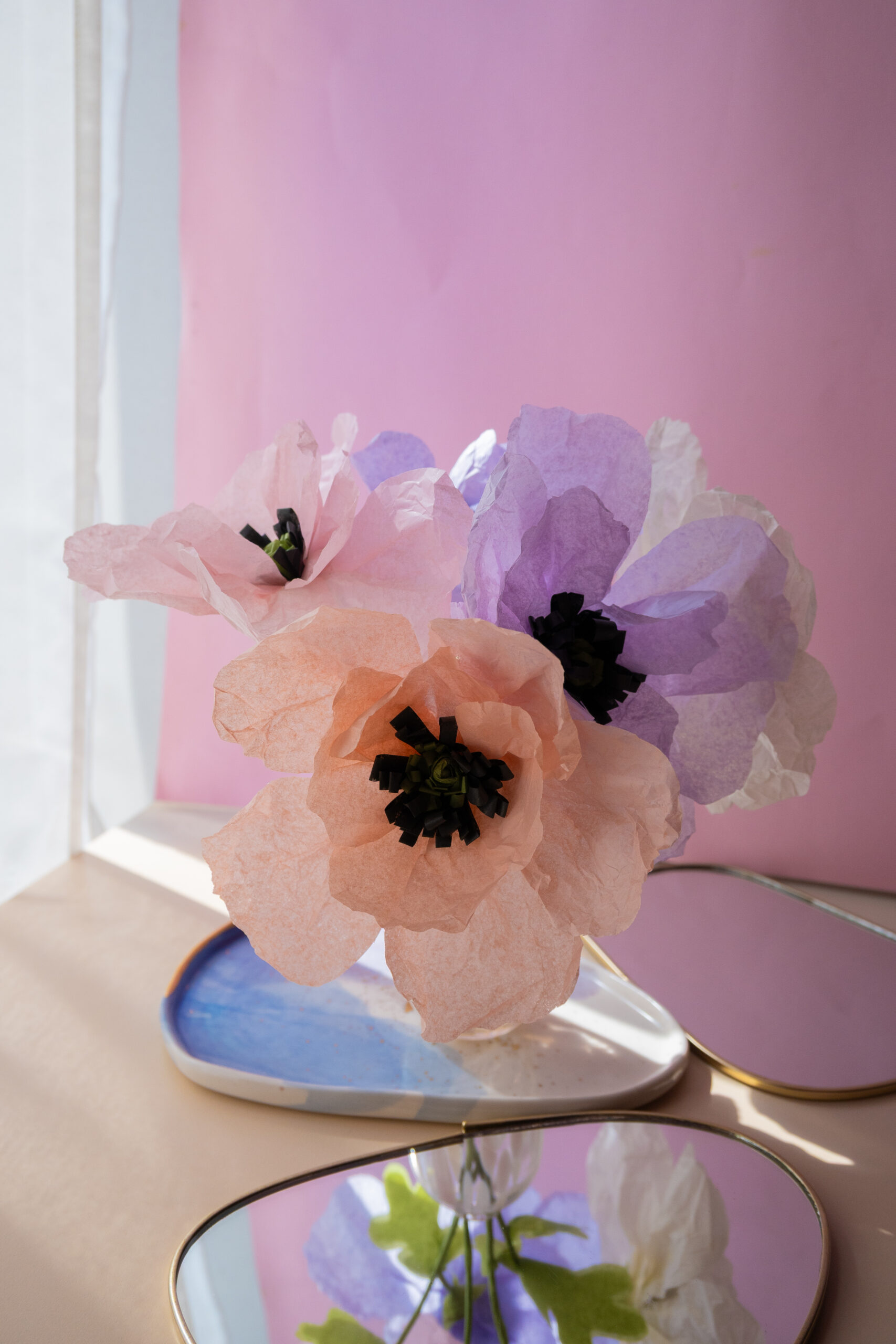 Atelier de flori din hârtie - maci pastelați